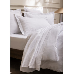 Satin de coton Peigné 120 fils/cm² avec fines rayures