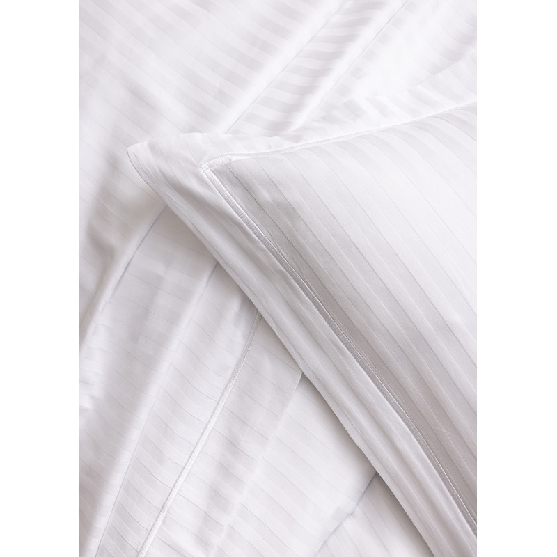 Satin de coton Peigné 120 fils/cm² avec fines rayures